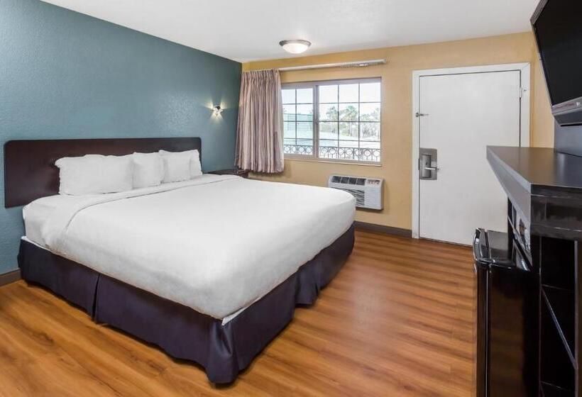 Номер Стандарт Кровать Кинг Адаптированный для Инвалидов, Avenida   Oceanside Camp Pendleton