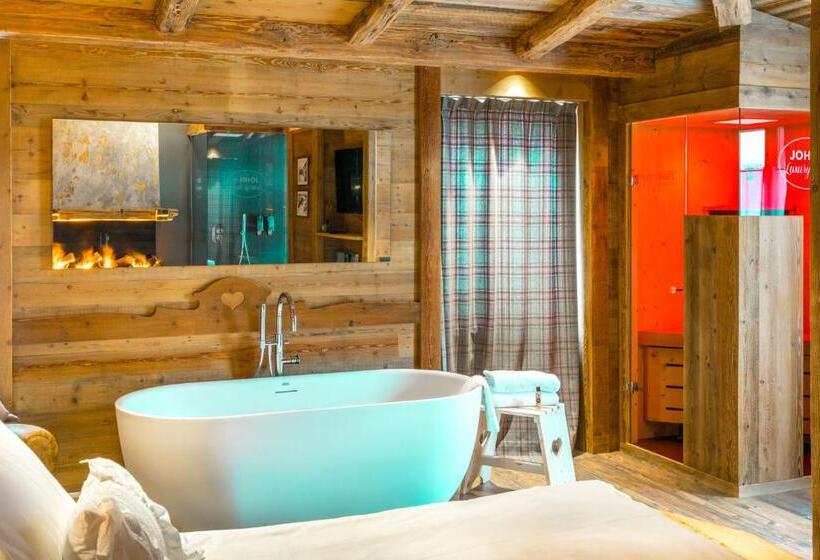 Полулюкс, John Luxury Suites