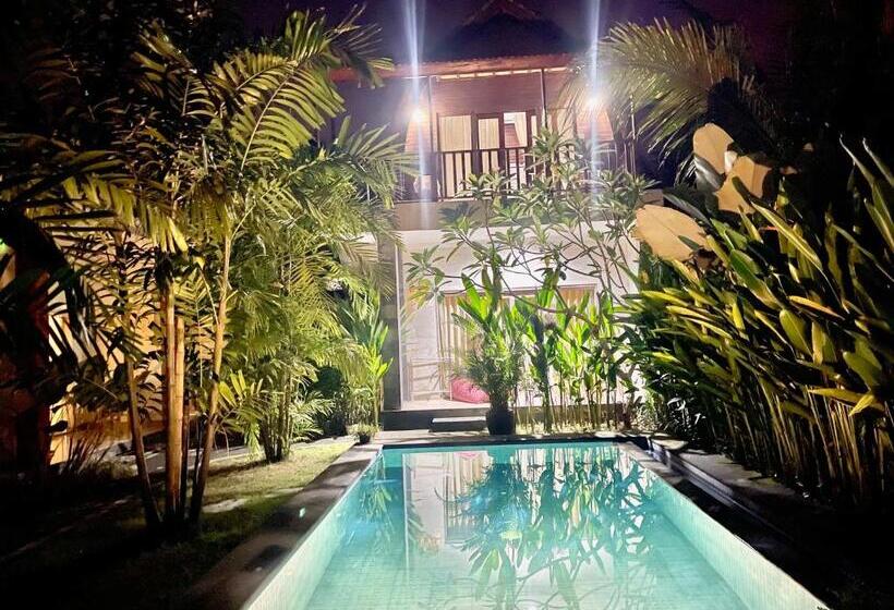 Люкс Повышенной Комфортности, Arjuna Uluwatu Guest House