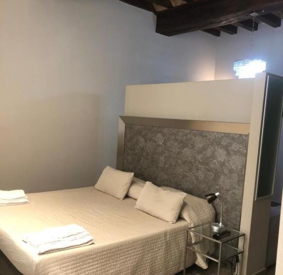 اتاق لوکس, Residenza Solferino