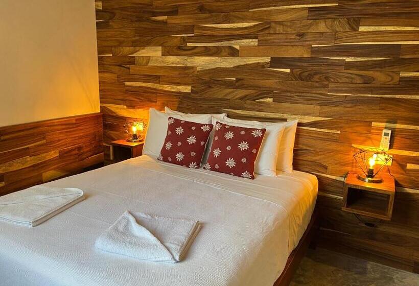 家庭间, Little Gem Hotel Tulum La Veleta
