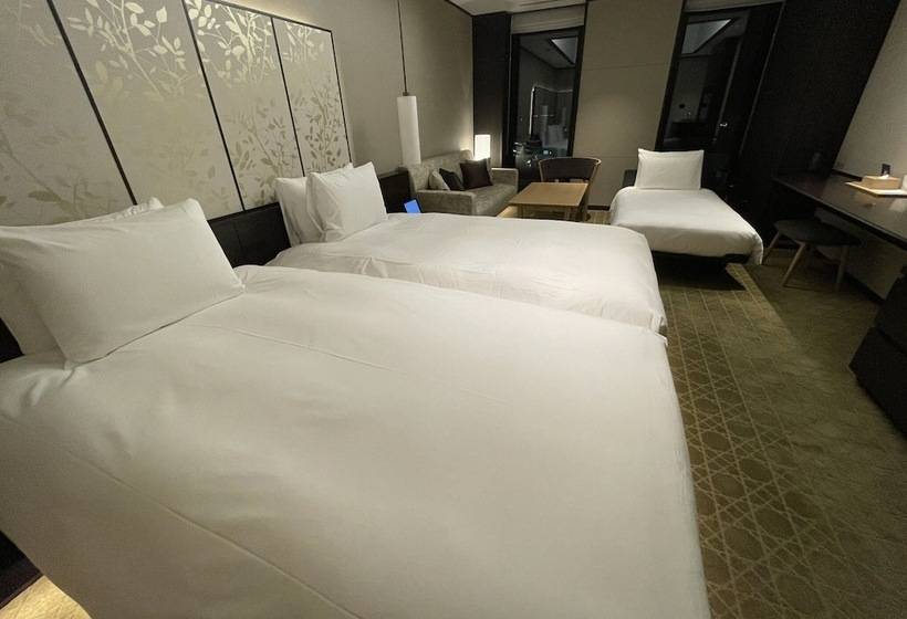 Трехместный Номер Superior, Portom International Hokkaido