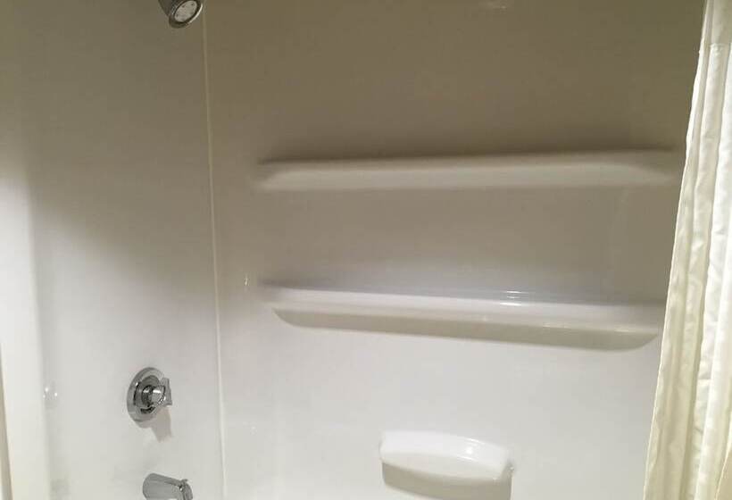 Номер Стандарт 2 Двуспальные Кровати, Comfort Inn & Suites Near Kino Sports Complex