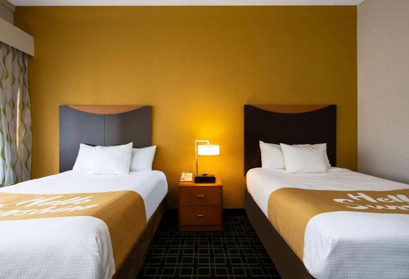 스탠다드 룸 더블 침대 2개, Days Inn By Wyndham Absecon Atlantic City Area