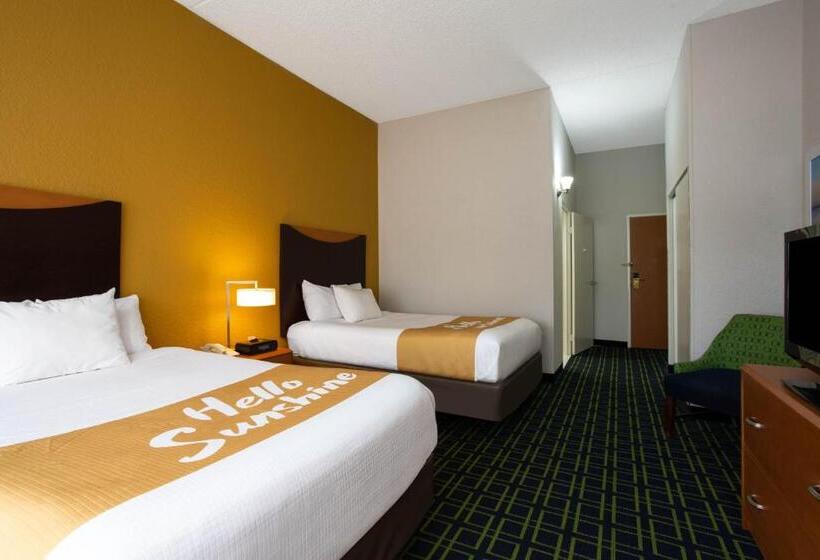디럭스 스위트, Days Inn By Wyndham Absecon Atlantic City Area