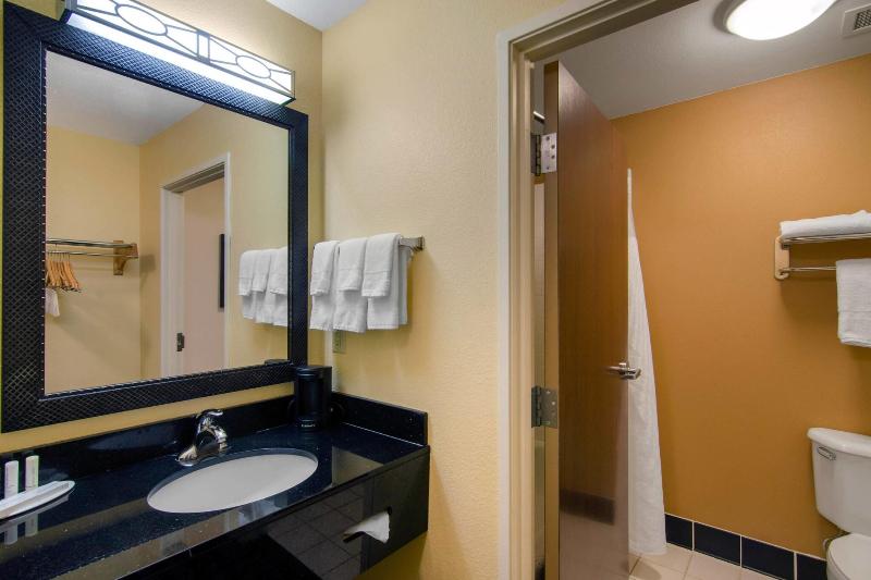 Стандартный Номер Кровать Кинг, Fairfield Inn Fort Leonard Wood St. Robert