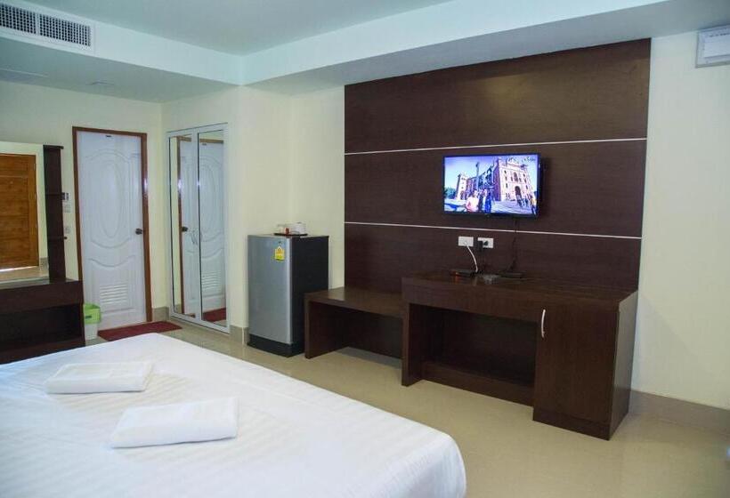 Номер Superior Вид на Бассейн, Smile Residence