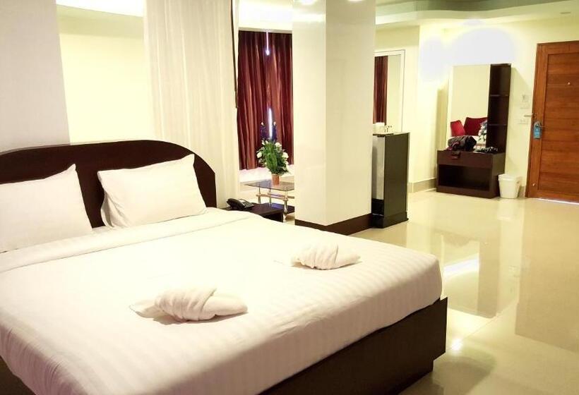 Номер Deluxe Вид на Бассейн, Smile Residence