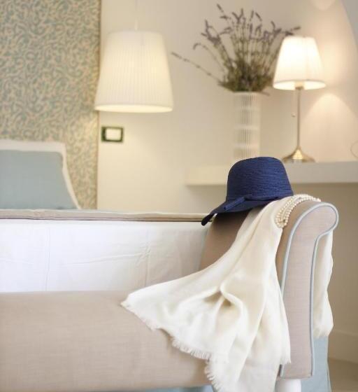 Полулюкс с Бассейном, Il Borghetto Creative Resort