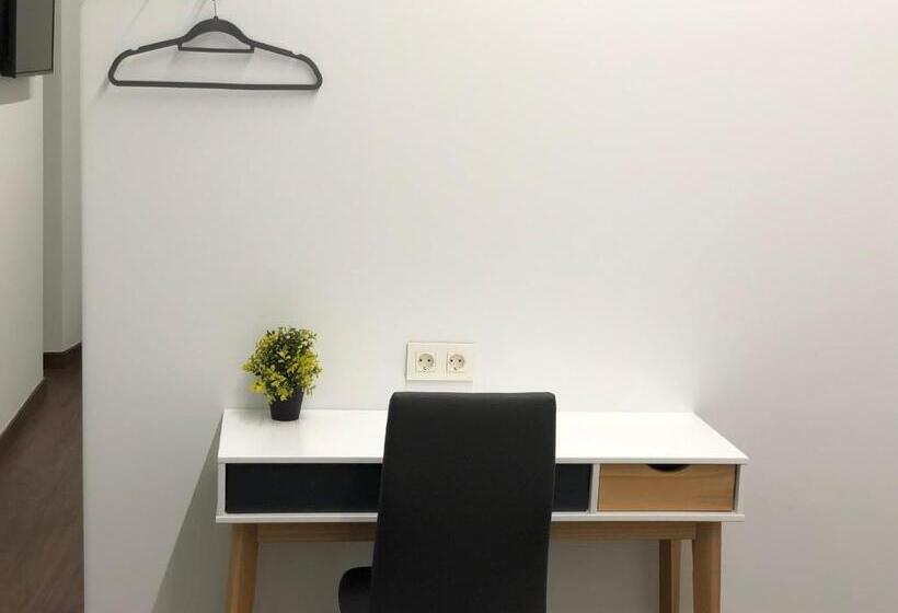Standard Room, Cero Estrellas Cabildo