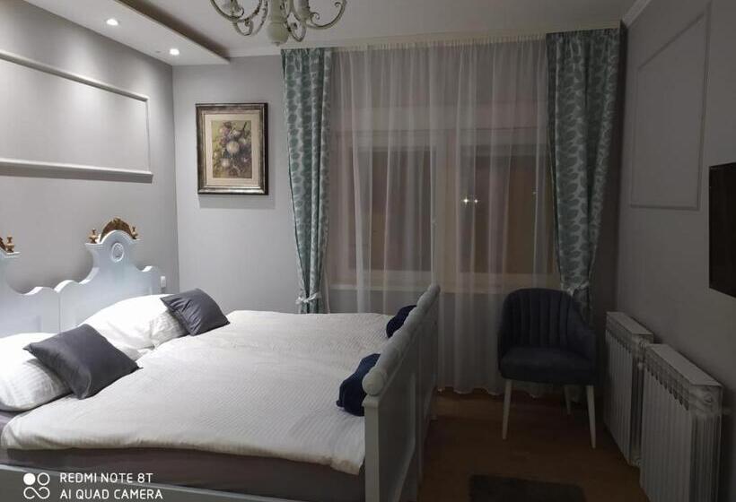 Студио Стандарт с Террасой, Villa Lucia   Apartments&rooms