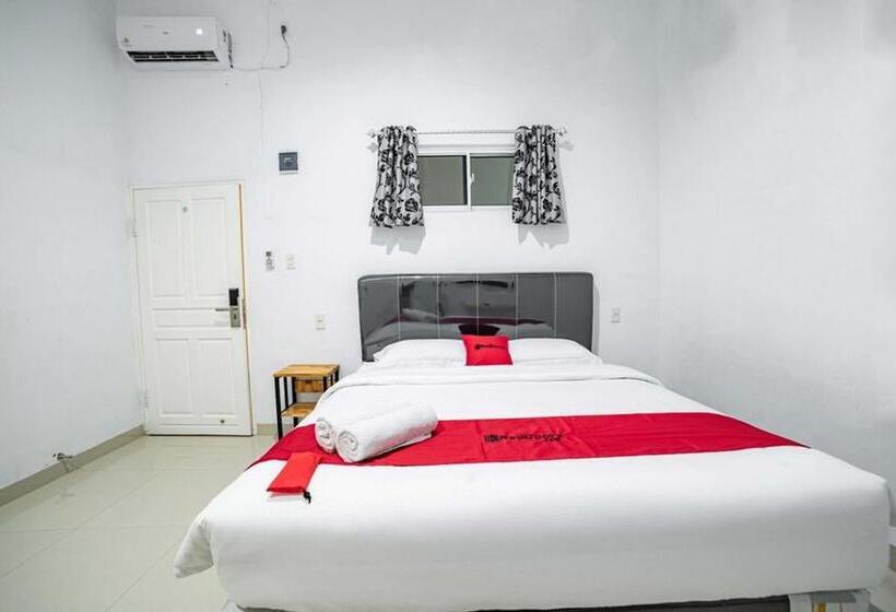 Номер Стандарт, Reddoorz Plus Near Thamrin Plaza Medan