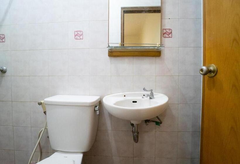 Номер Economy Индивидуальный, Koolkost Near Padjadjaran University   Minimum Stay 6 Nights