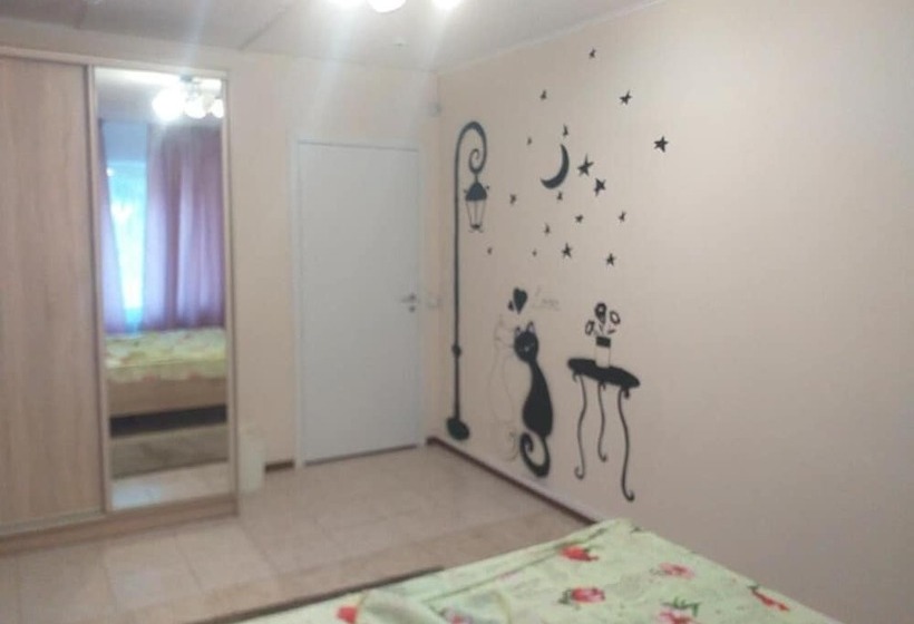 Aile Odası, Best Hostel