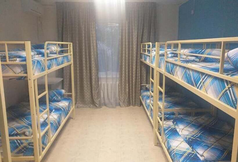 Кровать в Общей Комнате, Best Hostel
