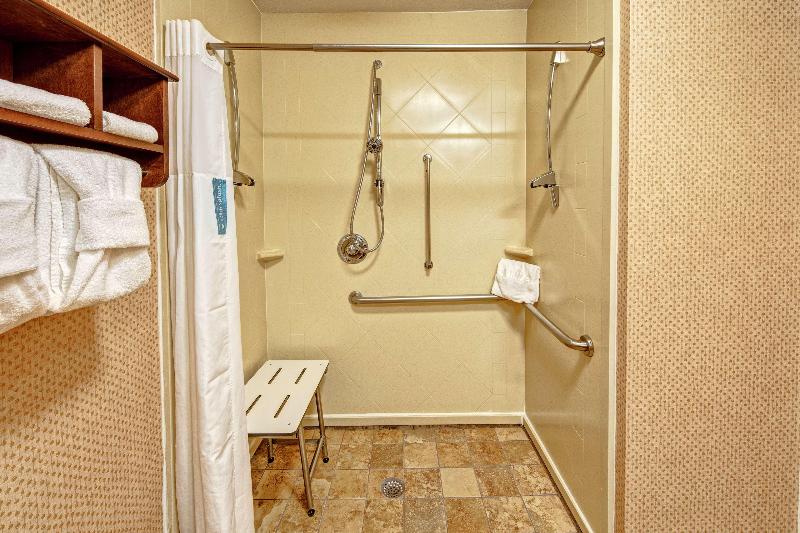 带大床的标准间, Hampton Inn & Suites Pigeon Forge On The Parkway