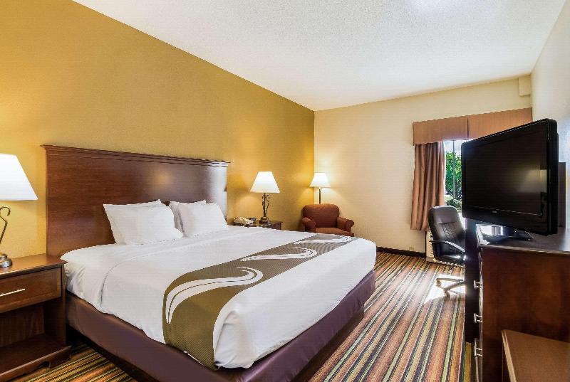 Номер Стандарт Кровать Кинг Адаптированный для Инвалидов, Quality Inn Danville   University Area