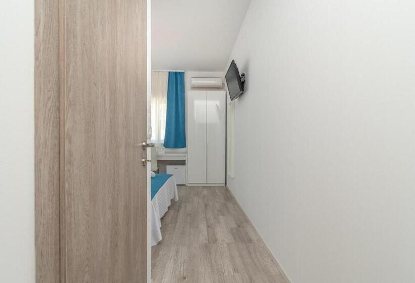 חדר דלוקס עם מרפסת, Villa Lux