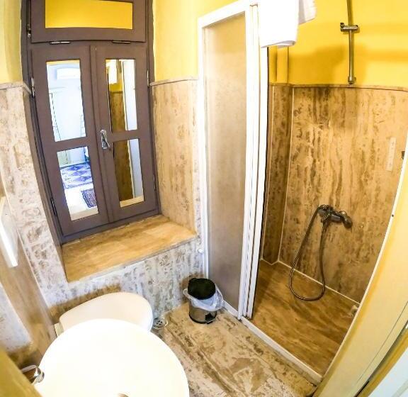 اتاق لوکس, Adatepe Otel