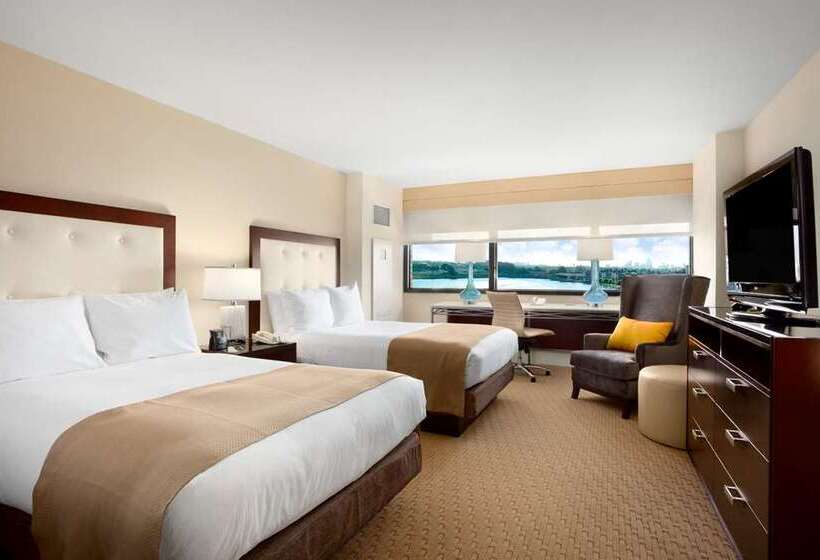 Chambre Standard Vue Piscine, Hilton Palm Springs Resort