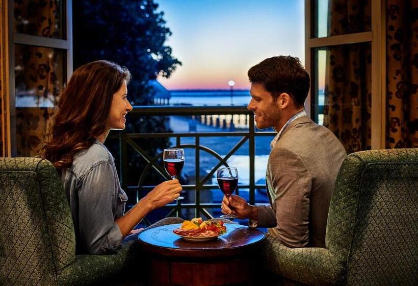 غرفة بريميوم, Harbourview Inn