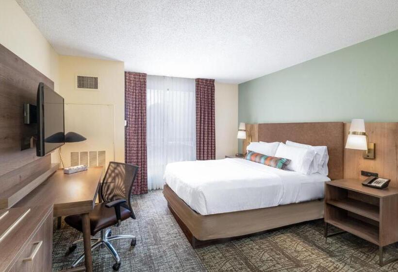 סוויטה, Staybridge Suites Memphis Poplar Ave East, An Ihg