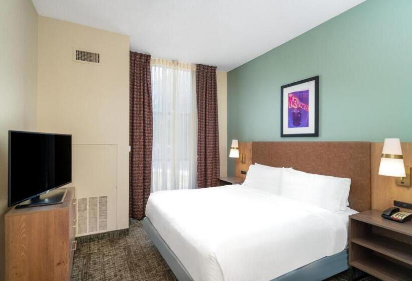 סוויטה מותאמת לאדם עם מוגבלויות, Staybridge Suites Memphis Poplar Ave East, An Ihg