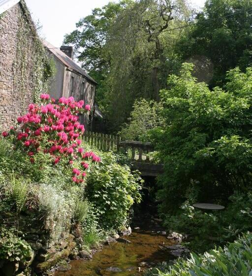 کلبه دلوکس, Swansea Valley Holiday Cottages