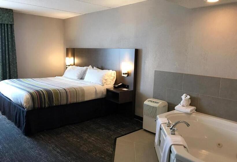 Люкс с гидромассажем, Country Inn & Suites By Radisson Mt. Pleasantracine West Wi