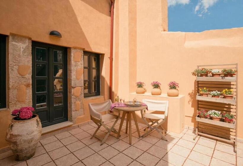 Suite with Terrace, J&g Suites