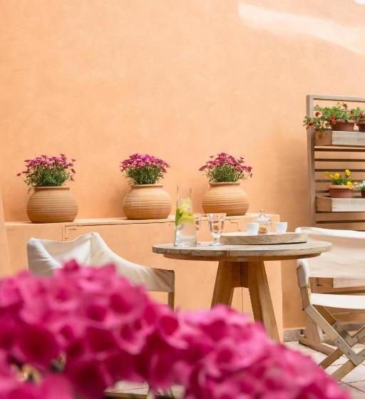 Suite with Terrace, J&g Suites