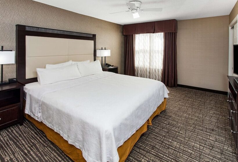 Suite King Bed, Homewood Suites By Hilton Indianapoliskeystone Crossing