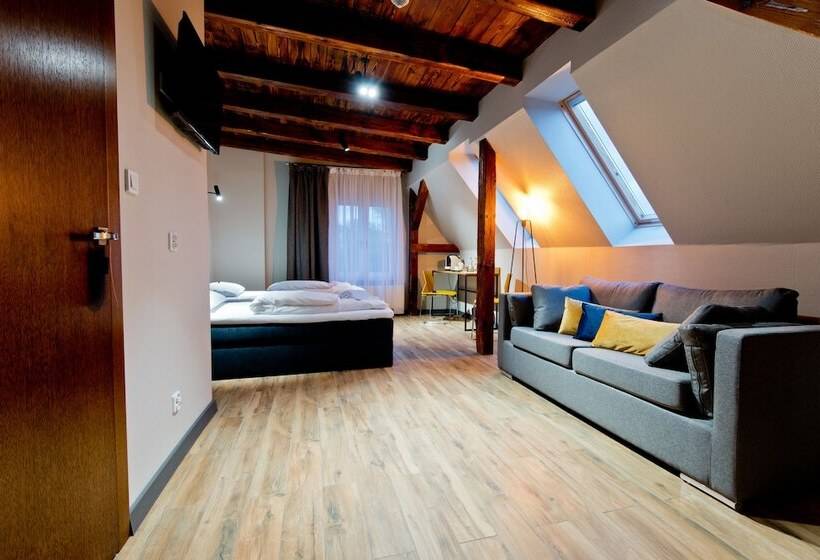 Четырехместный номер Премиум, Aparthotel I Sorau