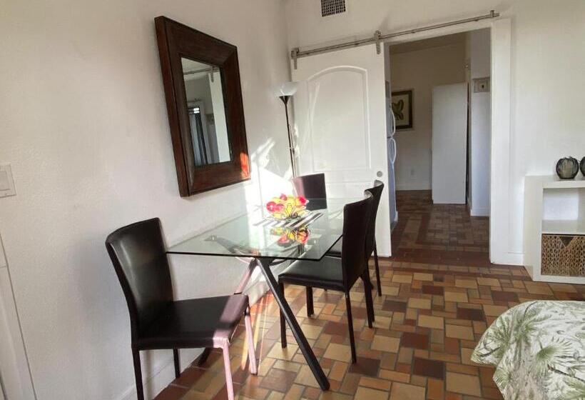חדר קלאסי לשלושה, Harding Boutique Apartments