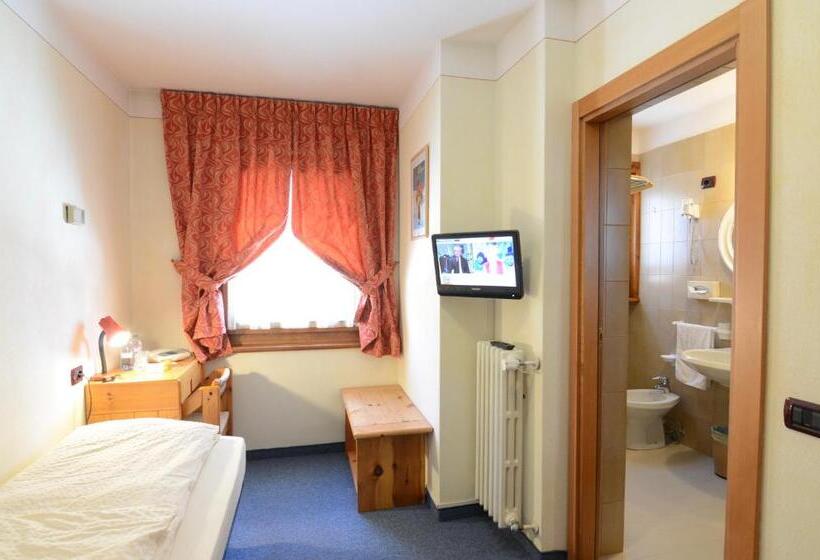 Номер Стандарт Индивидуальный, Albergo Alpenrose