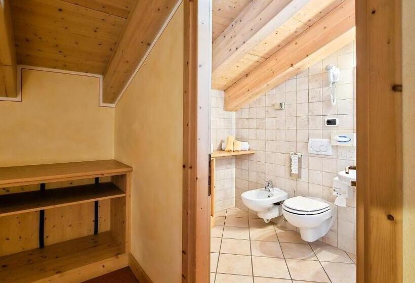 Четырехместный Номер Стандарт, Albergo Alpenrose