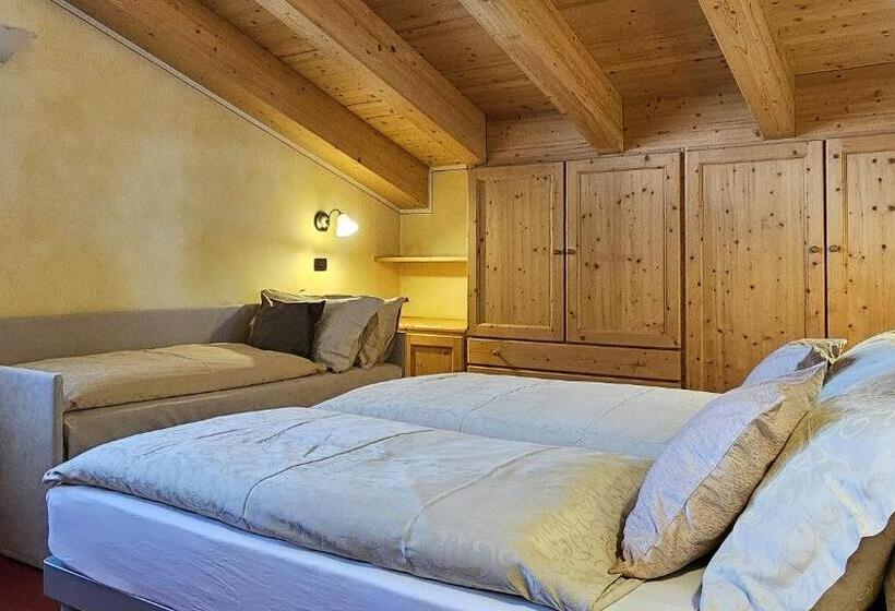 スタンダード４人部屋, Albergo Alpenrose