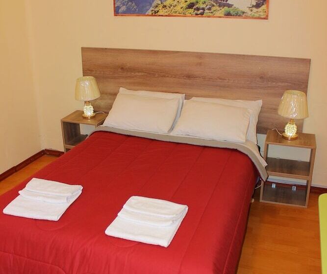 اتاق استاندارد چهار تخته, Holidays Hostel Arequipa