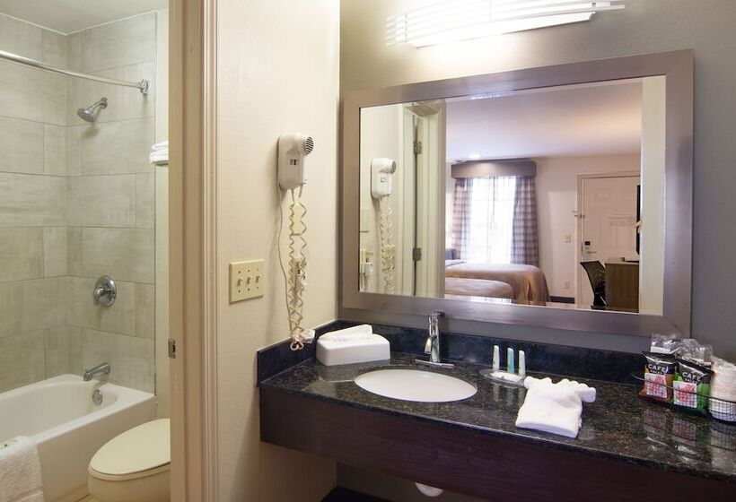 Номер Стандарт 2 Двуспальные Кровати, Quality Inn Lagrange East I 85