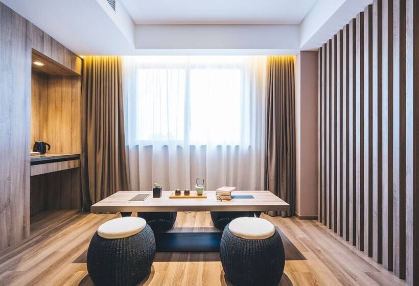 Номер Стандарт, Atour Hotel High Speed Railway Station Maoming