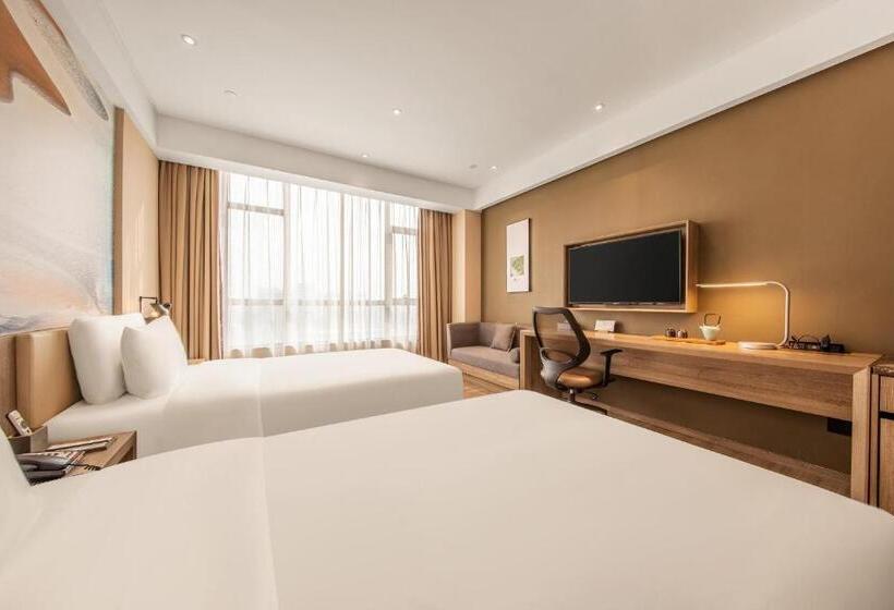 Номер Superior, Atour Hotel High Speed Railway Station Maoming