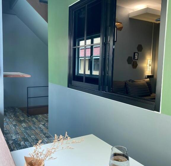 스탠다드 발코니 스튜디오, Varietyd Dayhostel Huahin