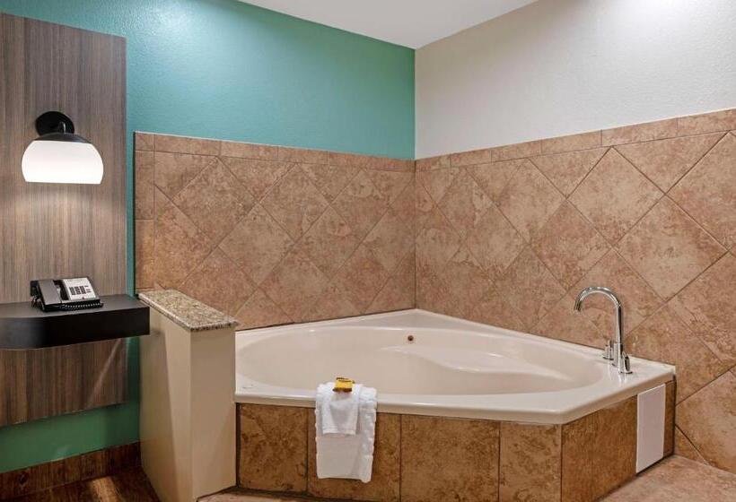キングサイズベッドのスイートルーム, Best Western Plus Greenwood Indy South Inn