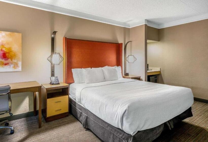 اتاق استاندارد با تخت بزرگ برای معلولان, La Quinta By Wyndham San Francisco Airport North   Free Airport Shuttle