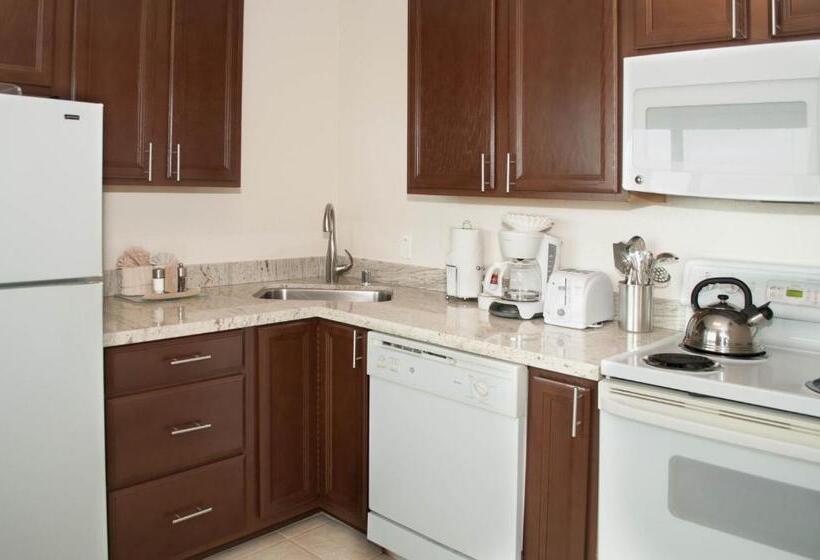 Студия Deluxe, Laguna Shores Studio Suites