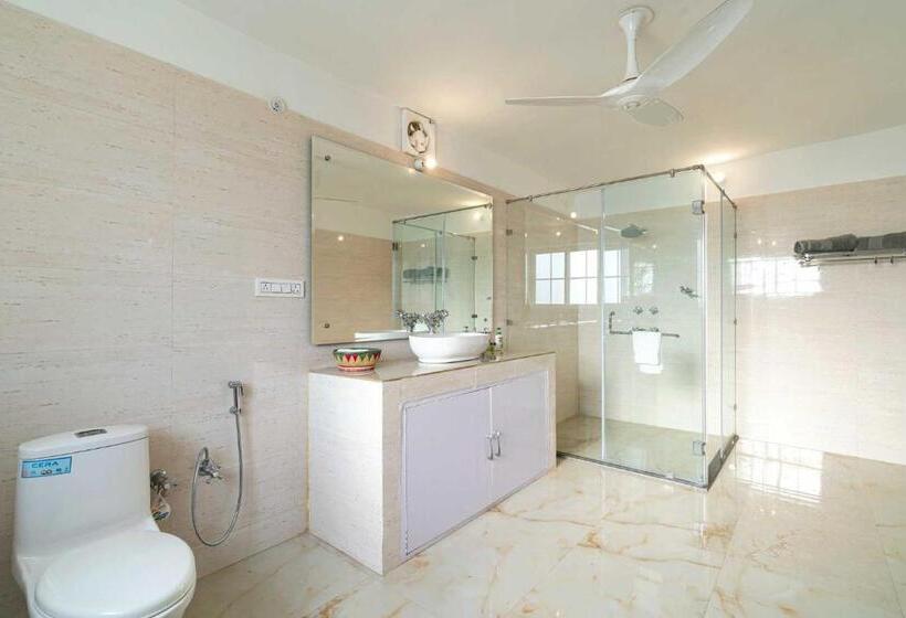 ویلای 1 خوابه, Stayvista At Brickwood Hill With Outdoor Infinity Pool & Jacuzzi