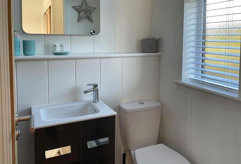 １ベッドルームハウス, Hollybrook Lodges
