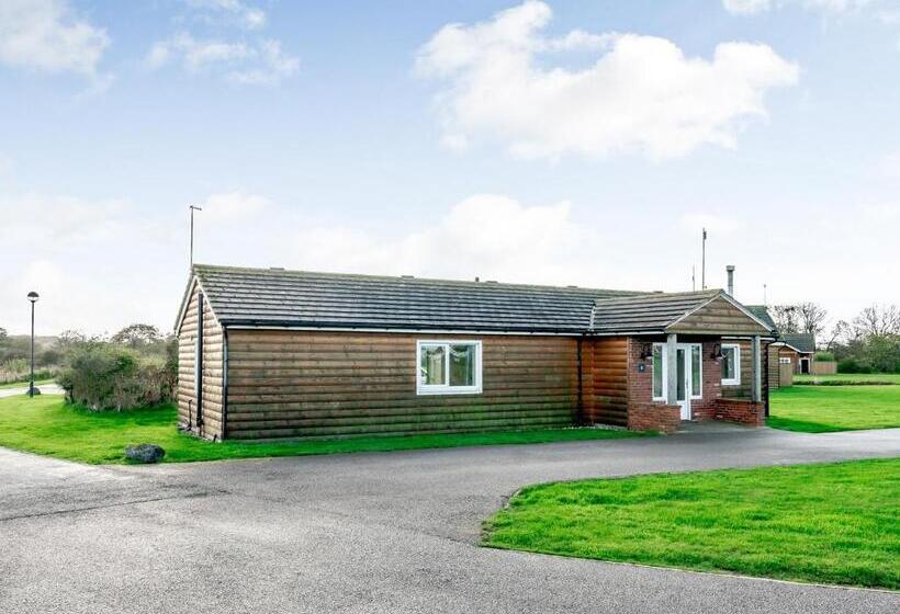 Шале 1 Спальня, Hornsea Lakeside Lodges