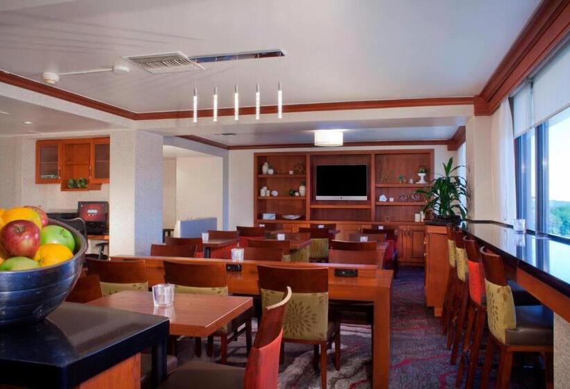 디럭스 스위트 킹 침대, Denver Airport Marriott At Gateway Park