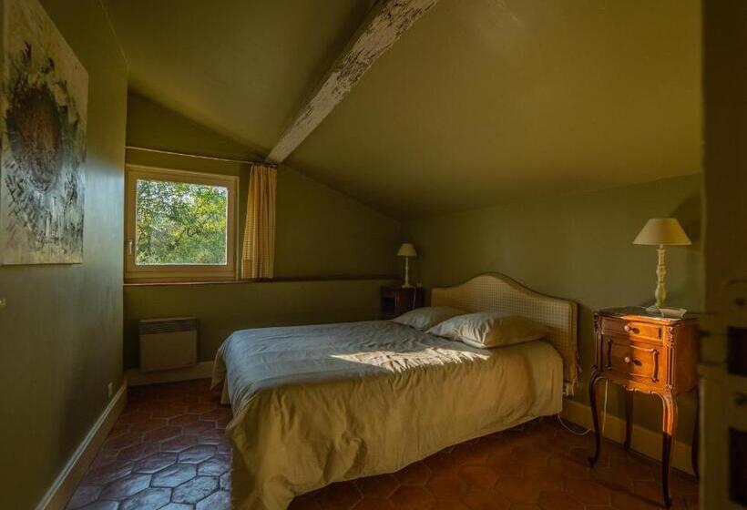 Семейный Номер, Moulin De Labique